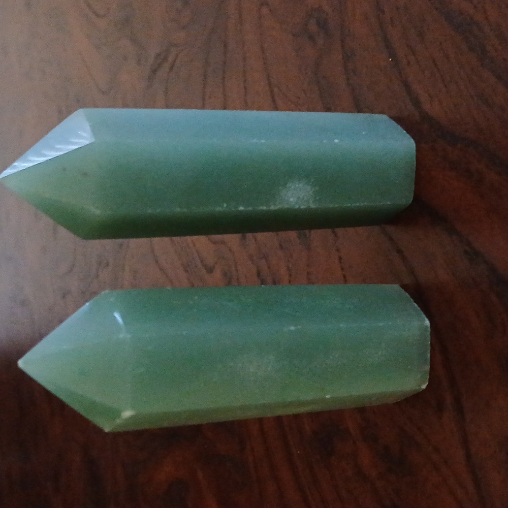 Aventurine crystal towers. Set of two.